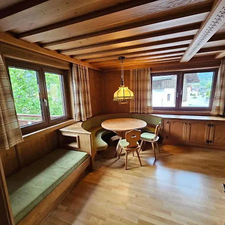 Singer Appartement Vols