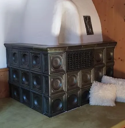 Singer Apartment *