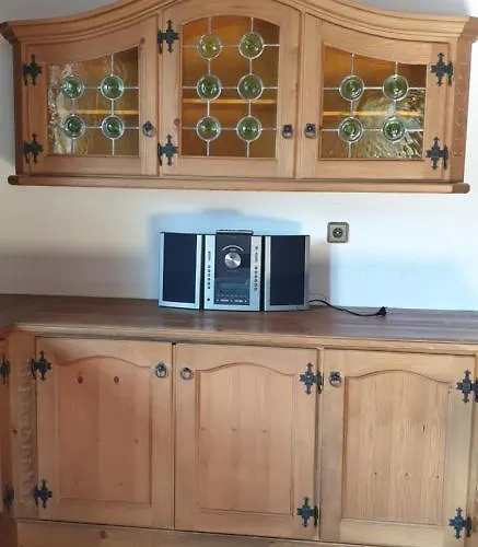 Apartment Singer Vols