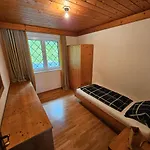 Singer Apartament *