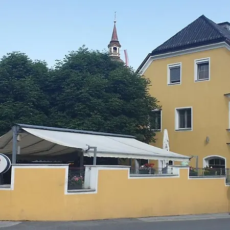 דירה Singer וולץ